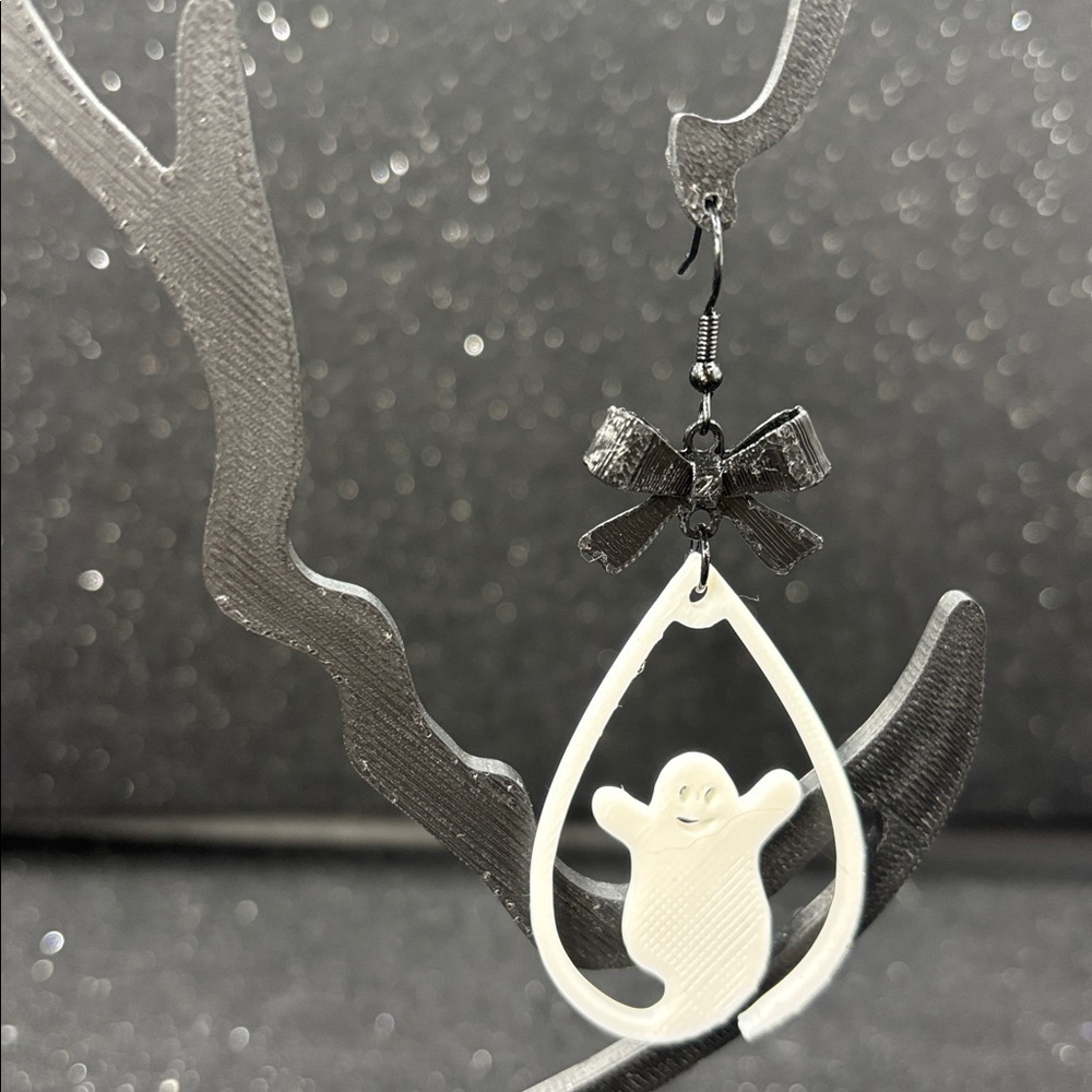 Ghost Earrings with Bow – Cute Spooky Halloween Jewelry - Picture 3 of 5